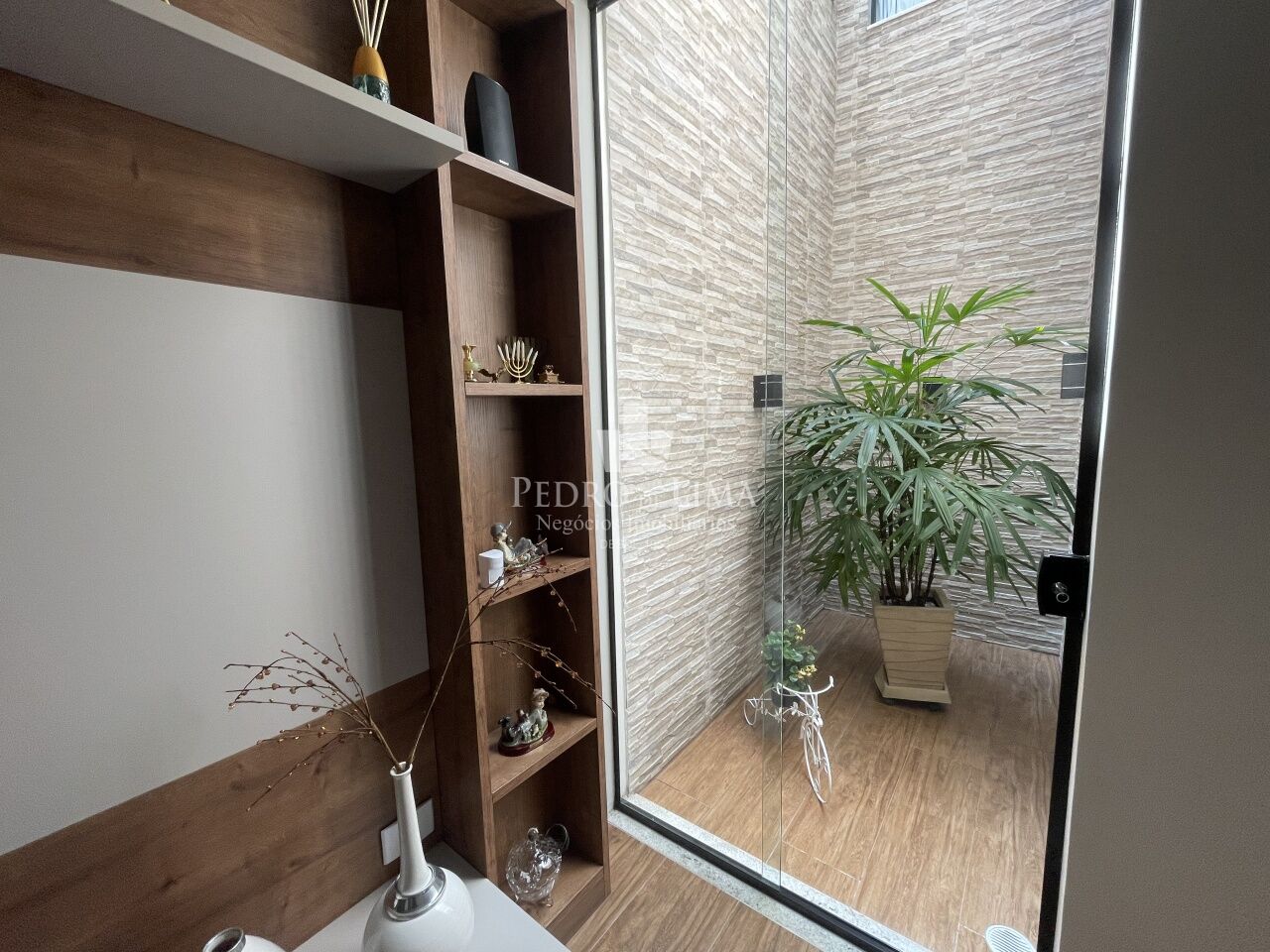 sobrado forntal 130m2 