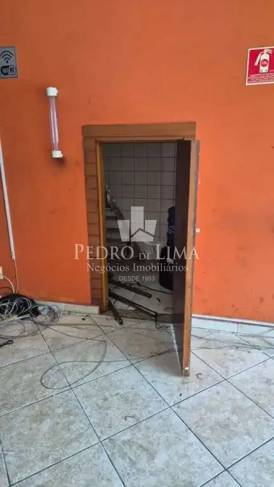Salão de 100m² a uma distância de 700 metros do Shopping Metrô Tatuapé