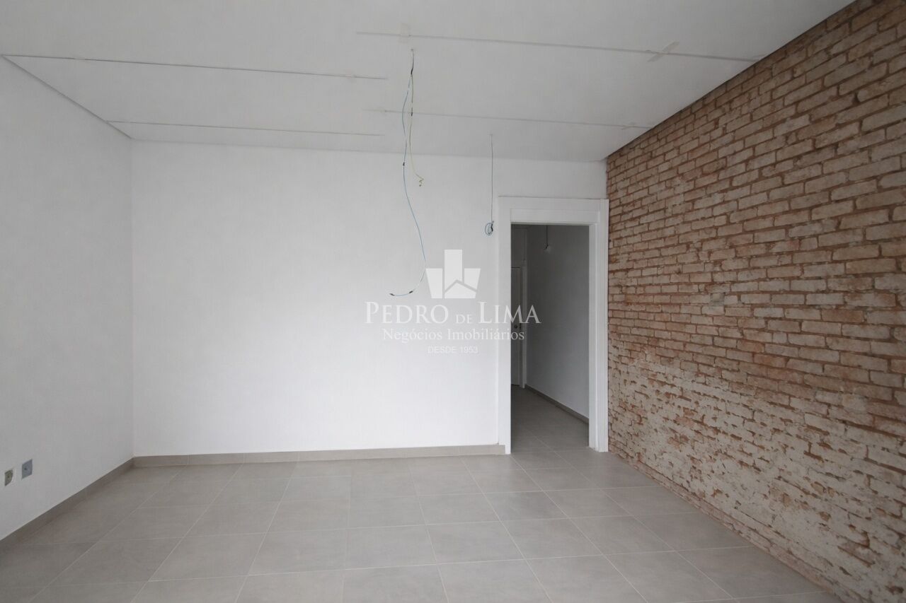 Salão com salas e área externa, 240m², 8 vagas, no Tatuapé.