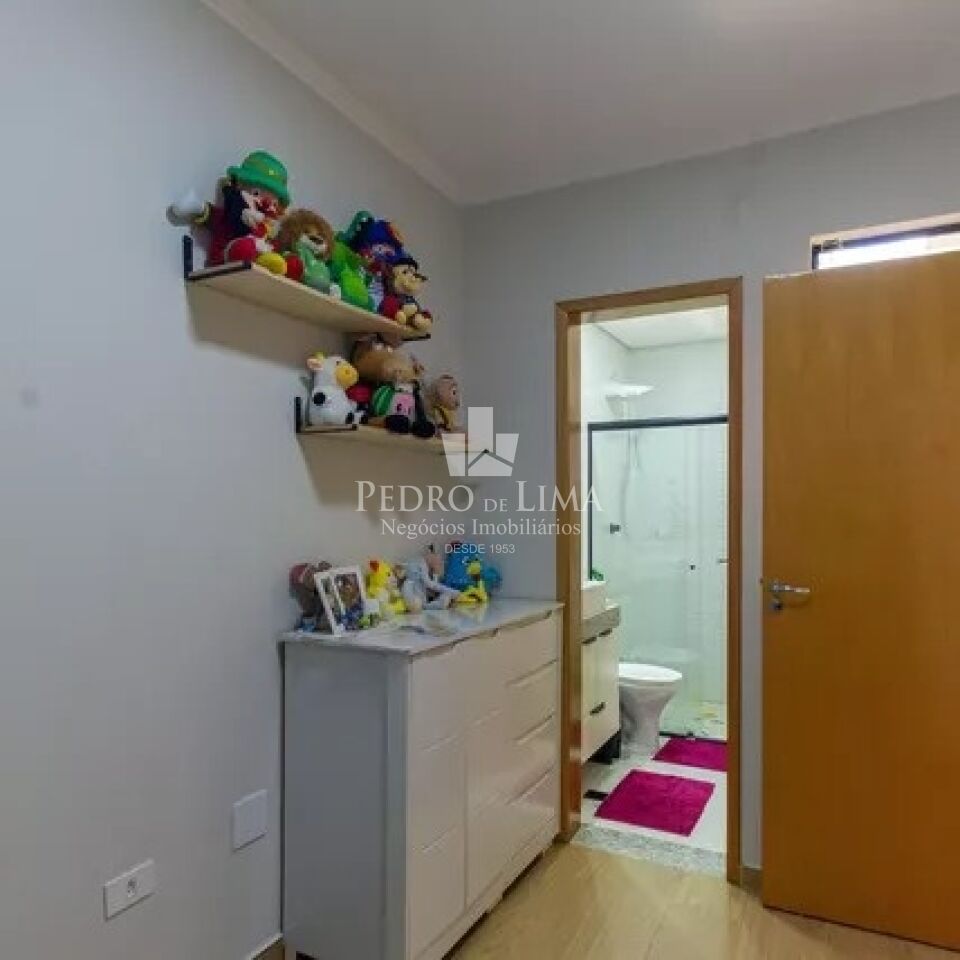 Sobrado Frontal  com Espaço Gourmet e Piscina, 3 suítes, lavabo, 2 vagas de garagem