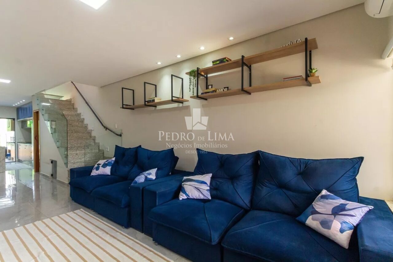 imagem do imovel Sobrado Frontal  com Espaço Gourmet e Piscina, 3 suítes, lavabo, 2 vagas de garagem ref: TP30312