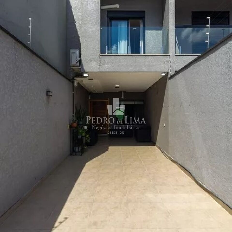 Sobrado Frontal  com Espaço Gourmet e Piscina, 3 suítes, lavabo, 2 vagas de garagem
