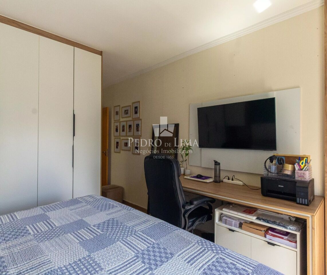 Sobrado Frontal  com Espaço Gourmet e Piscina, 3 suítes, lavabo, 2 vagas de garagem