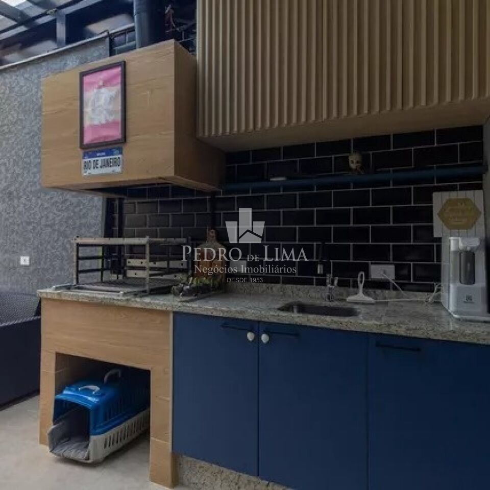 Sobrado Frontal  com Espaço Gourmet e Piscina, 3 suítes, lavabo, 2 vagas de garagem