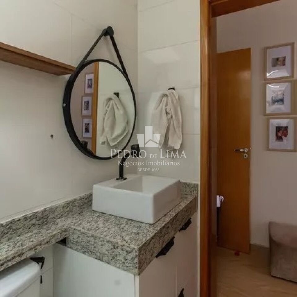 Sobrado Frontal  com Espaço Gourmet e Piscina, 3 suítes, lavabo, 2 vagas de garagem