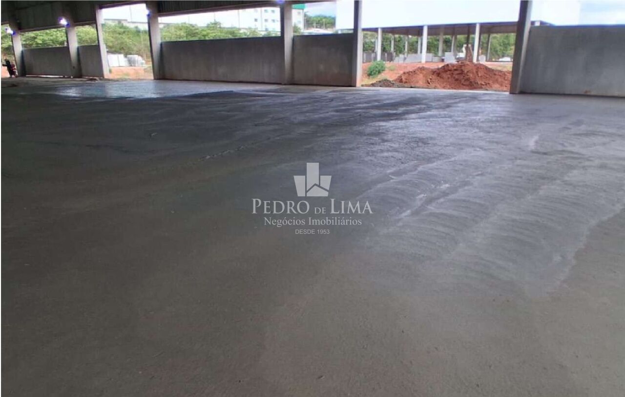 Galpão Industrial 4.200m² de área útil, em Itaquaquecetuba.