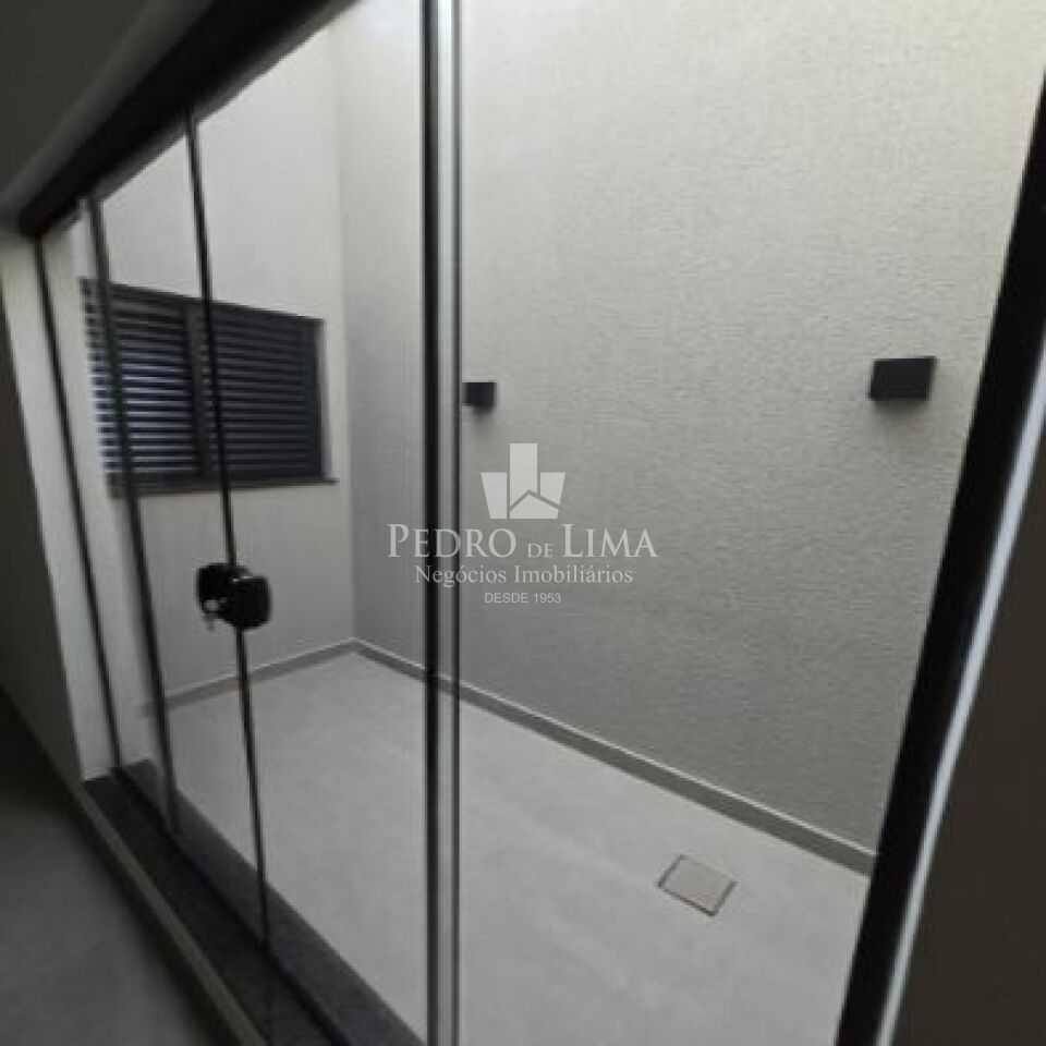 Sobrado 3 quartos, 2 vagas, Cidade Líder