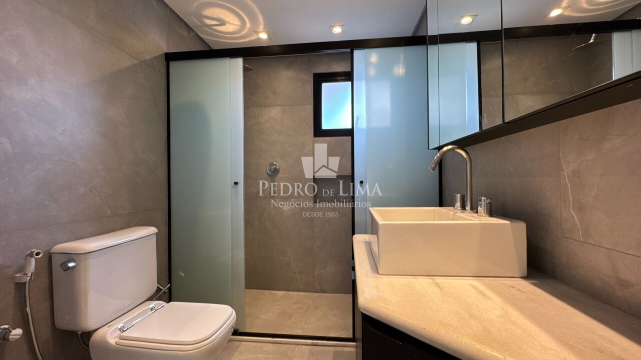 Lindíssimo apartamento no Anália Franco, edif. Firenze, 128,00m2, 2 vagas - totalmente reformado    