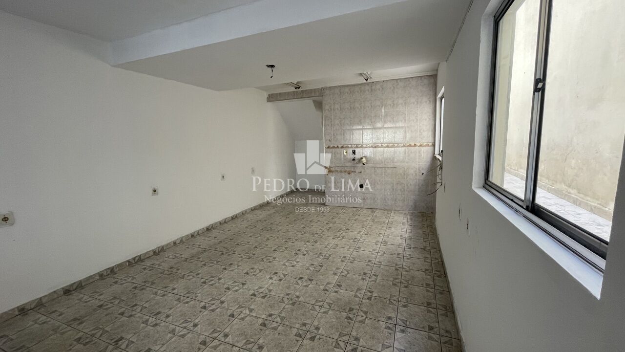 Sobrado frontal  150m²
