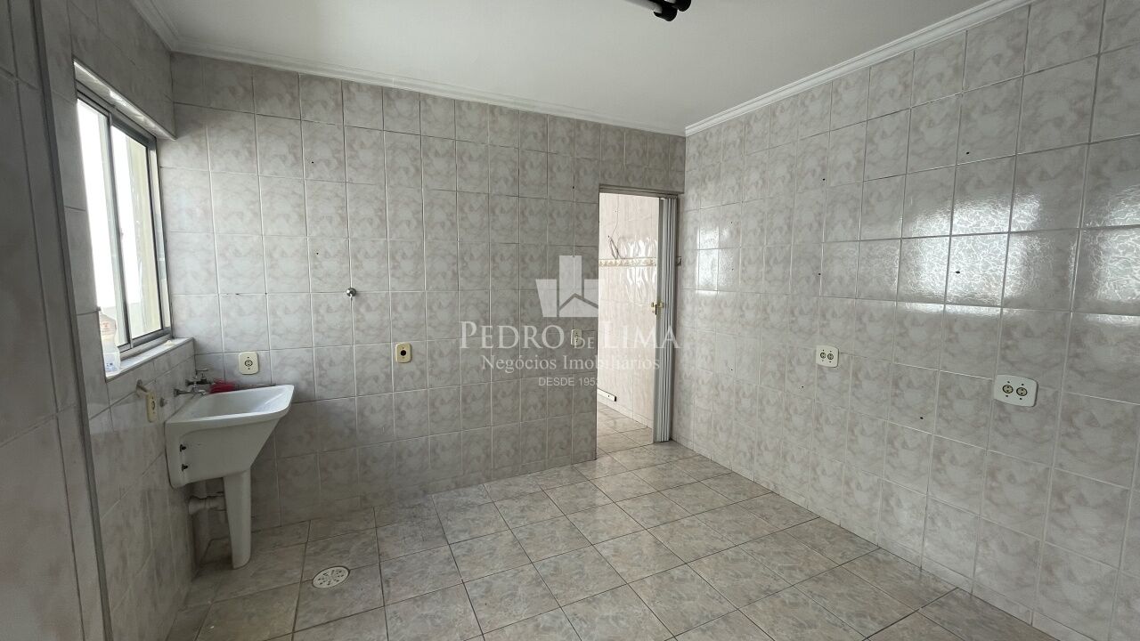 Sobrado frontal  150m²
