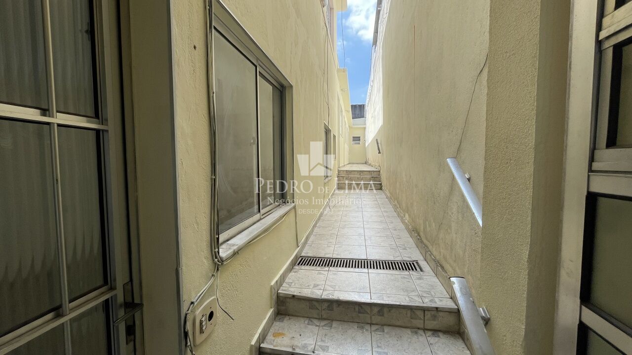 Sobrado frontal  150m²