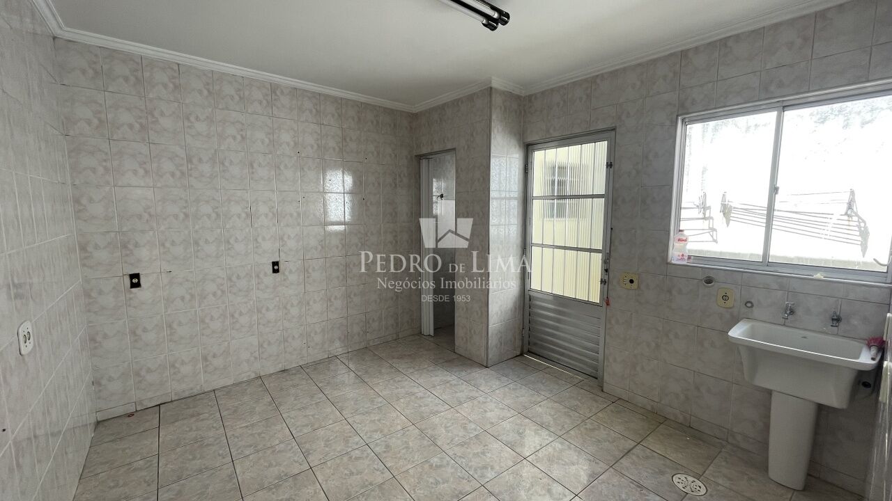 Sobrado frontal  150m²