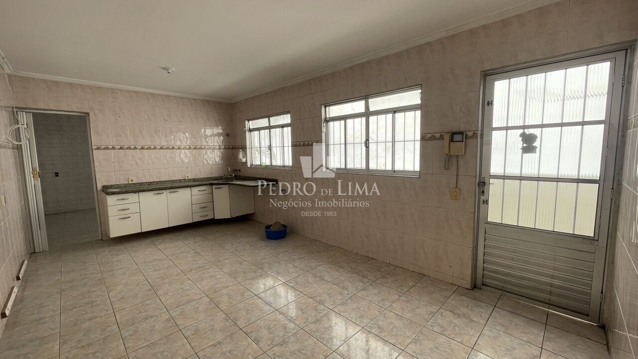 Sobrado frontal  150m²
