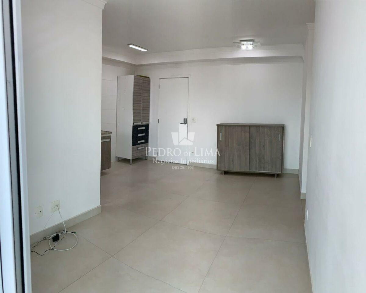 Apartamento próximo ao Metrô Carrão com 2 dormitórios, 1  suíte,  60 m2, 1 vaga, Edifício Deseo