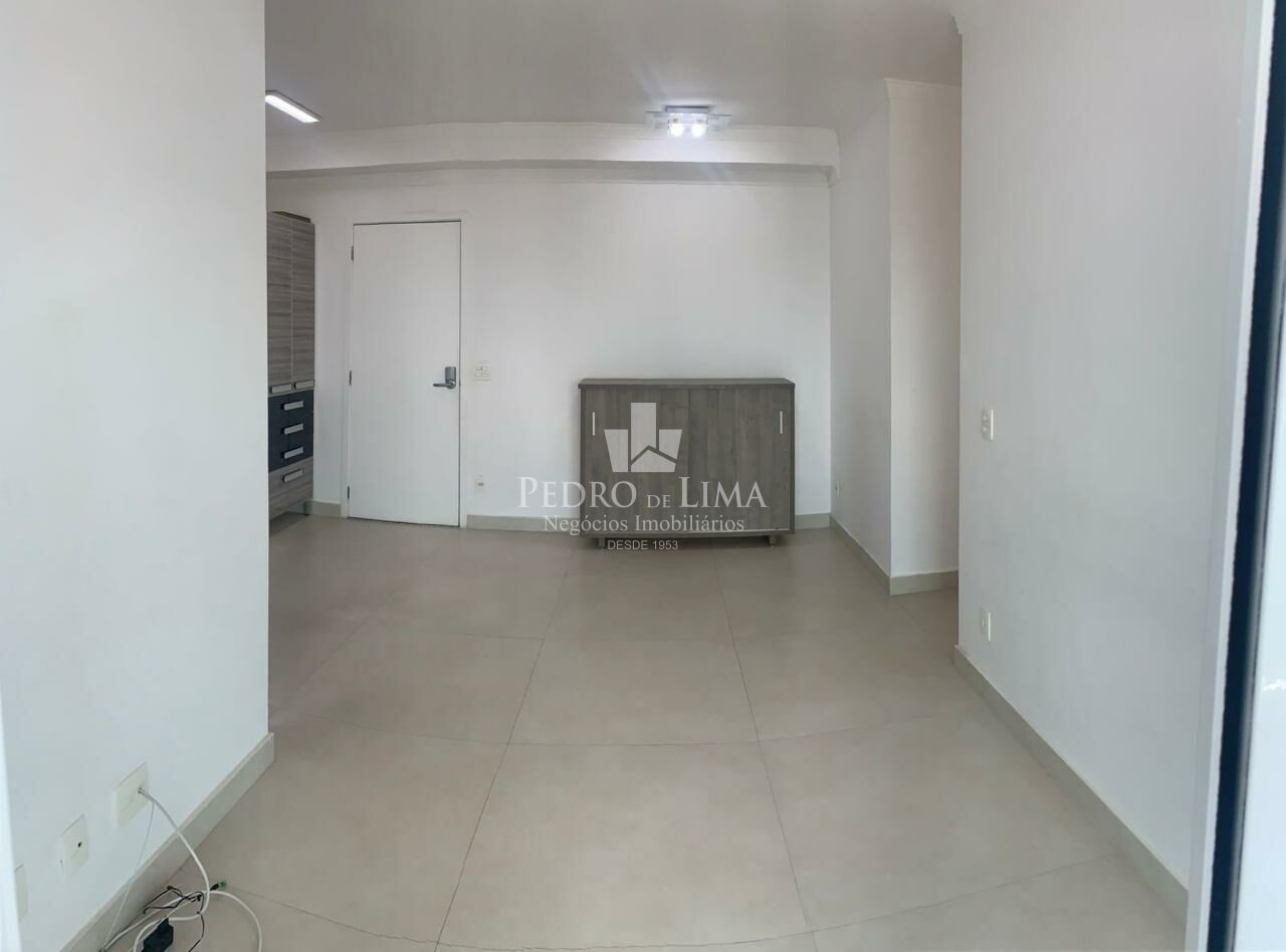Apartamento próximo ao Metrô Carrão com 2 dormitórios, 1  suíte,  60 m2, 1 vaga, Edifício Deseo