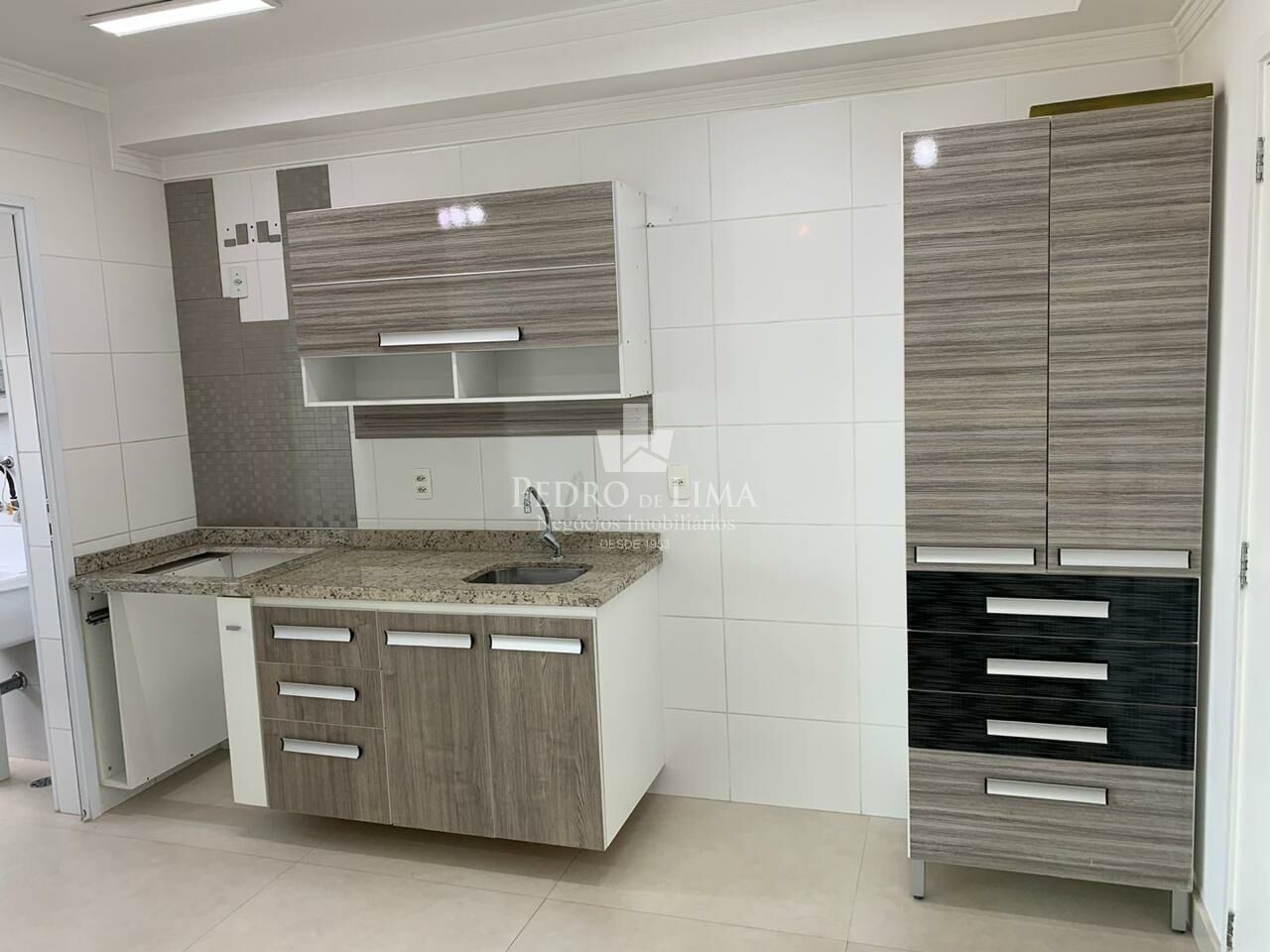 Apartamento próximo ao Metrô Carrão com 2 dormitórios, 1  suíte,  60 m2, 1 vaga, Edifício Deseo