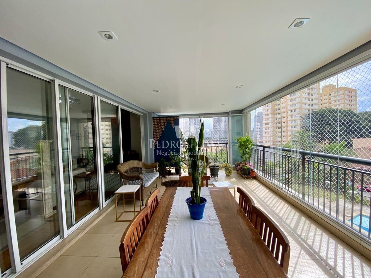 imagem do imovel Apartamento 4 dormitórios sendo 2 suítes, 4 vagas e varanda gourmet no Condomínio Splendor ref: TP30361