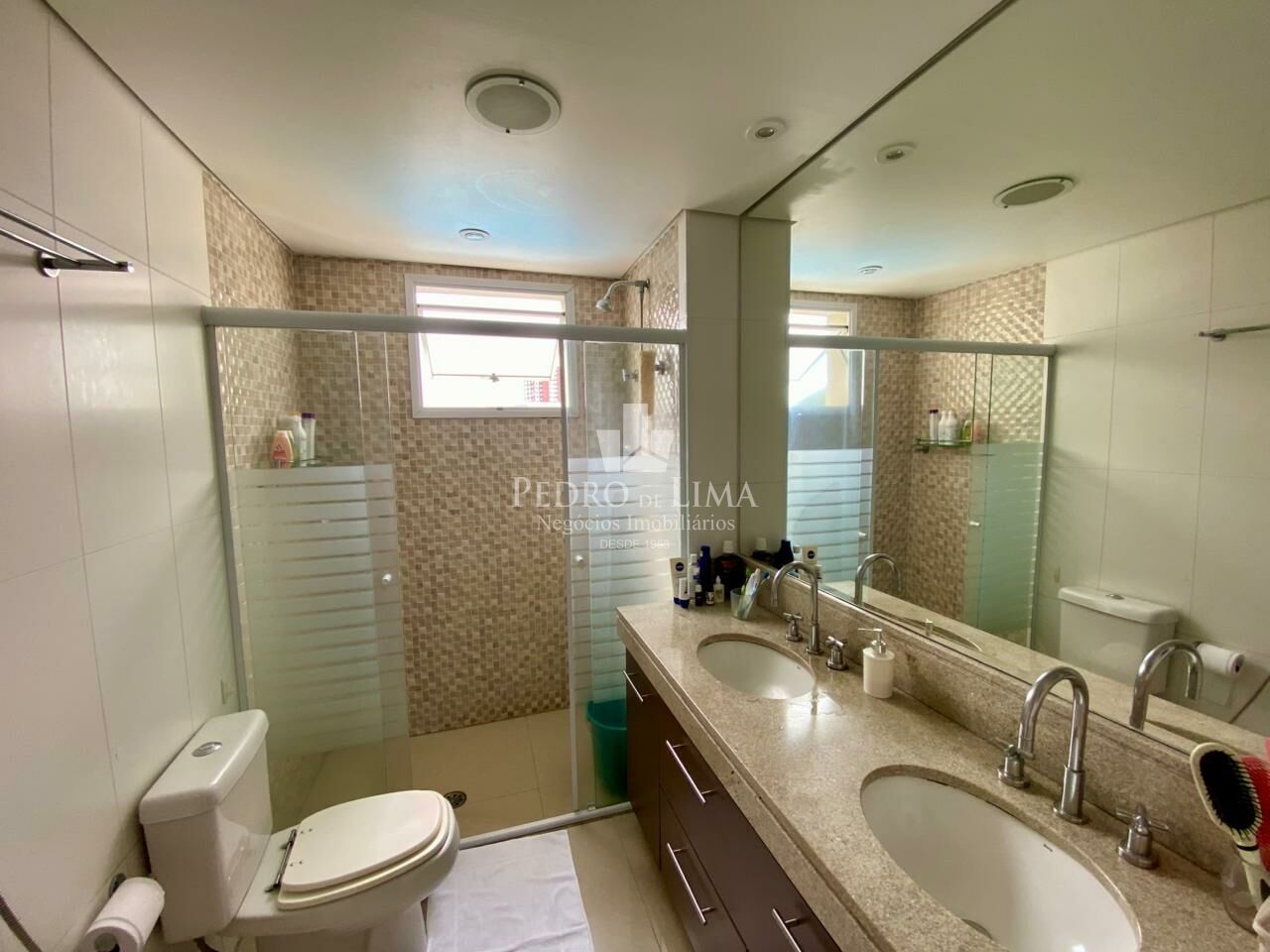 Apartamento 4 dormitórios sendo 2 suítes, 4 vagas e varanda gourmet no Condomínio Splendor
