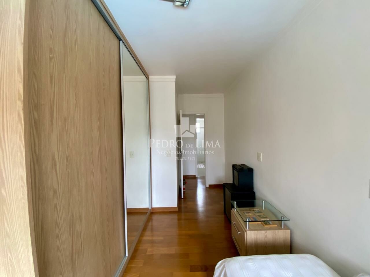 Apartamento 4 dormitórios sendo 2 suítes, 4 vagas e varanda gourmet no Condomínio Splendor