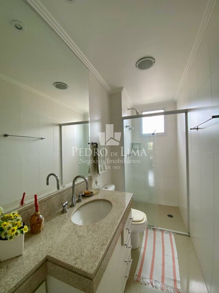 Apartamento 4 dormitórios sendo 2 suítes, 4 vagas e varanda gourmet no Condomínio Splendor