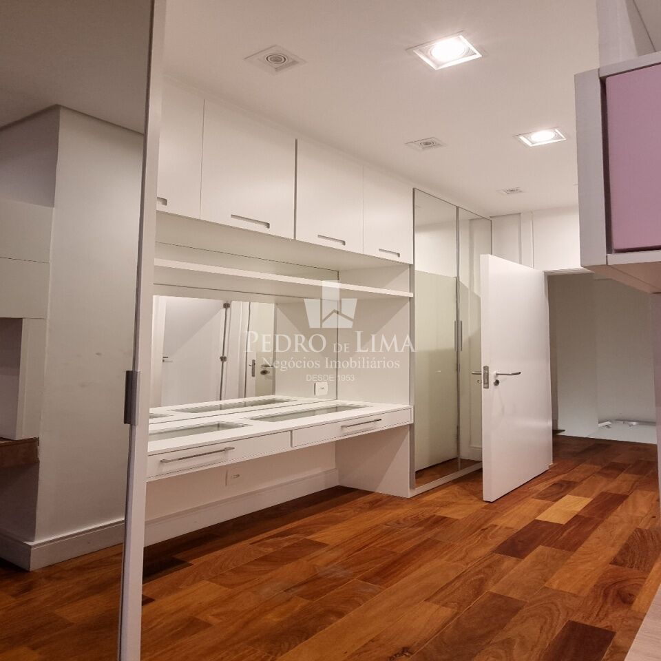 Cobertura duplex com Ofurô no Anália Franco