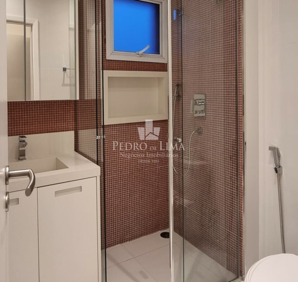 Cobertura duplex com Ofurô no Anália Franco