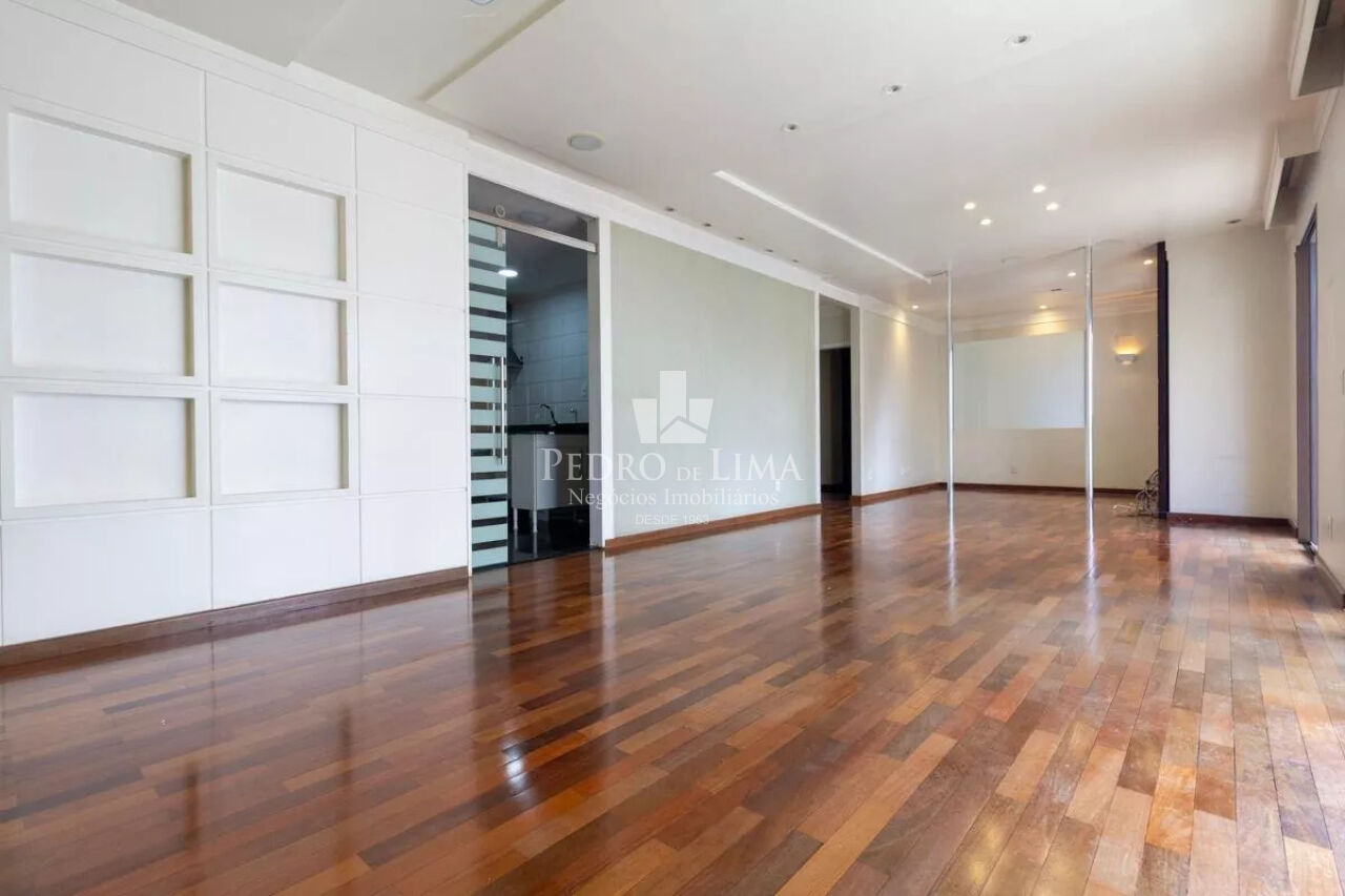Apartamento Tatuapé - 3 Suítes - 3 Vagas de Garagem