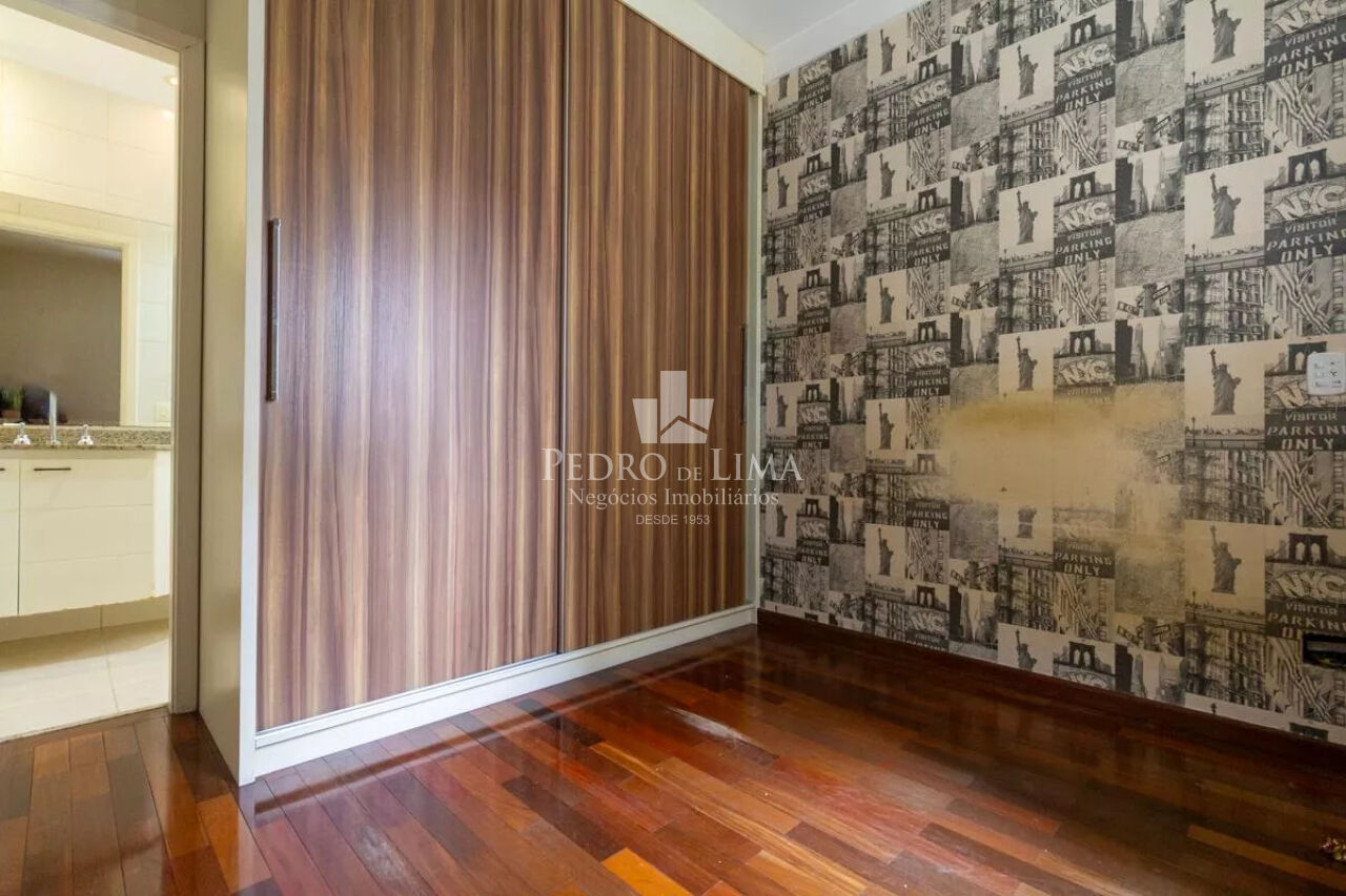 Apartamento Tatuapé - 3 Suítes - 3 Vagas de Garagem