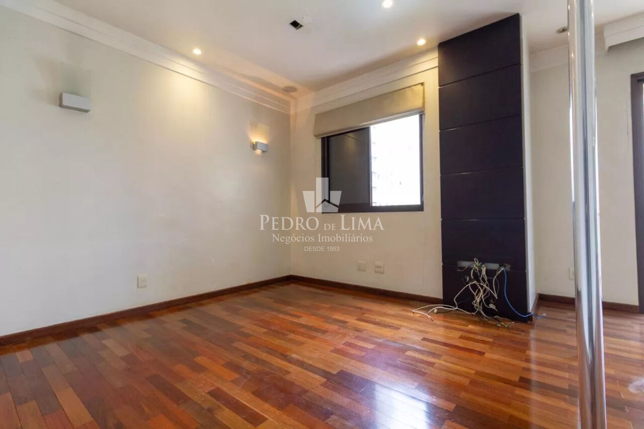Apartamento Tatuapé - 3 Suítes - 3 Vagas de Garagem