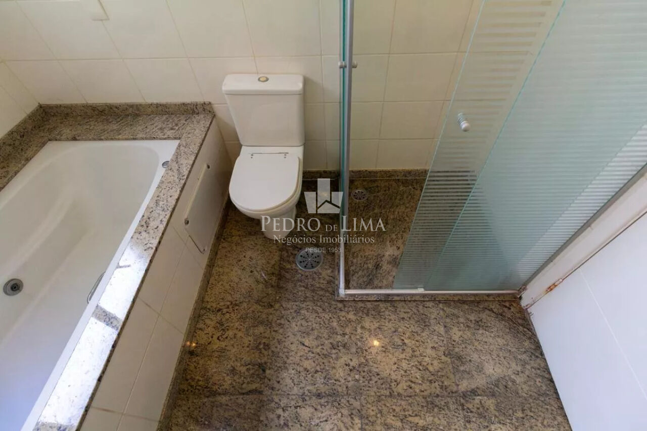 Apartamento Tatuapé - 3 Suítes - 3 Vagas de Garagem