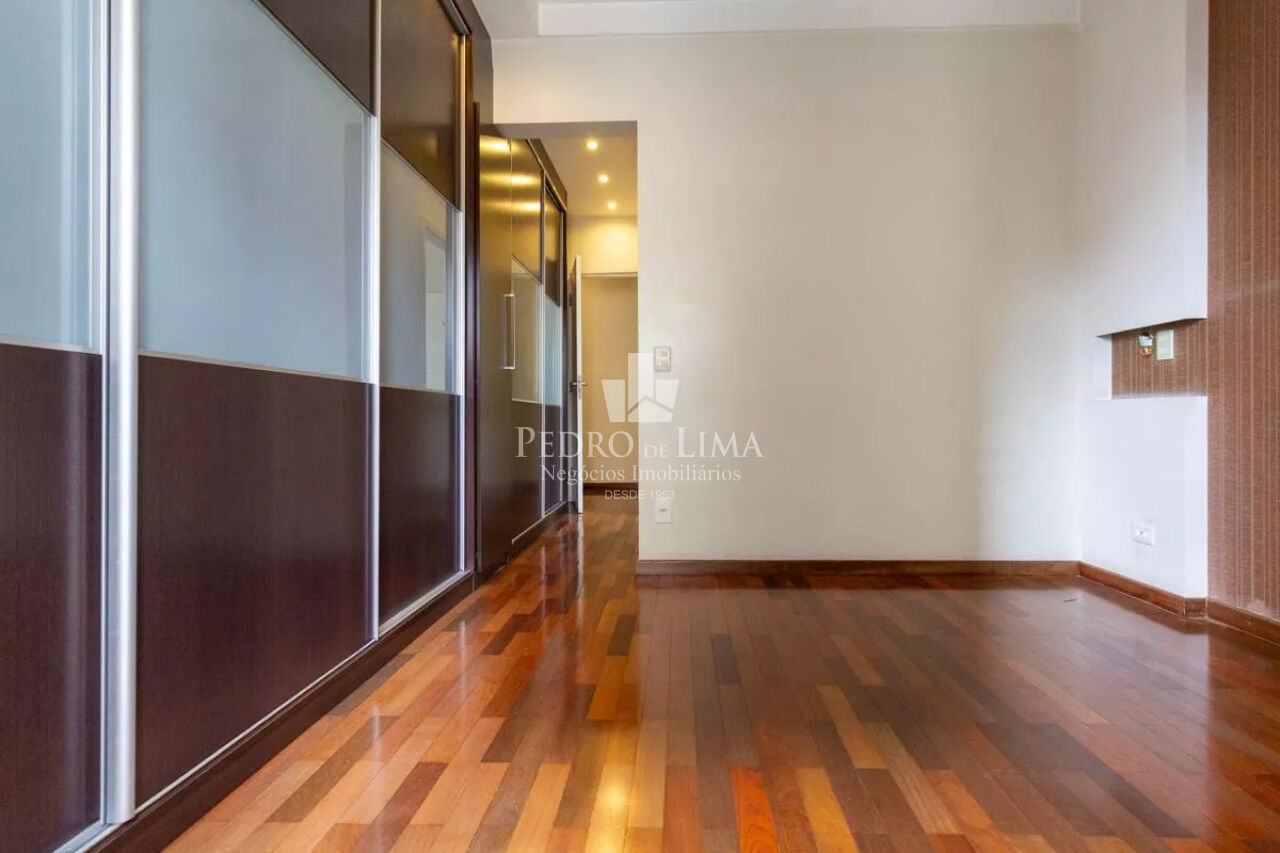 Apartamento Tatuapé - 3 Suítes - 3 Vagas de Garagem