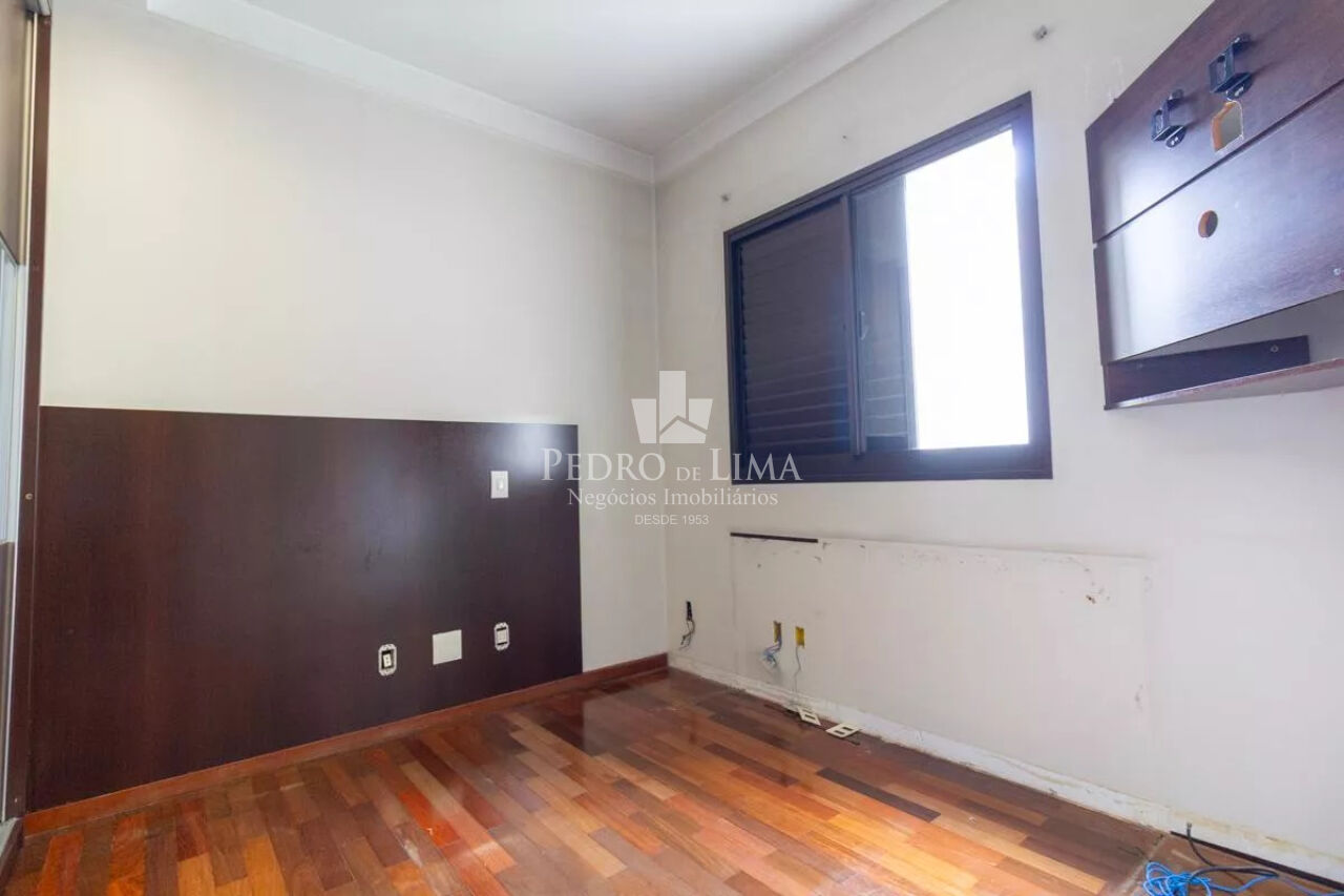 Apartamento Tatuapé - 3 Suítes - 3 Vagas de Garagem