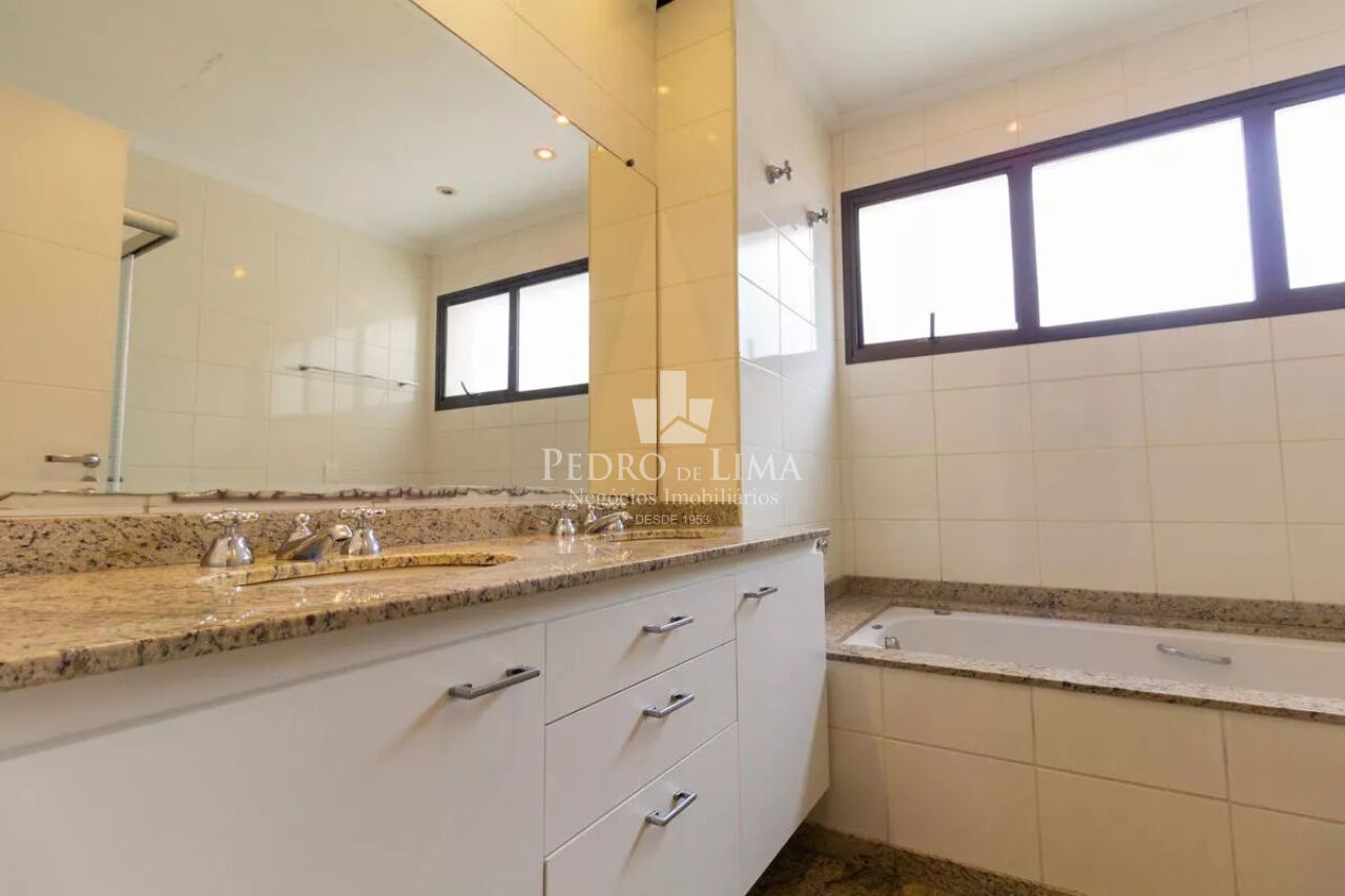 Apartamento Tatuapé - 3 Suítes - 3 Vagas de Garagem