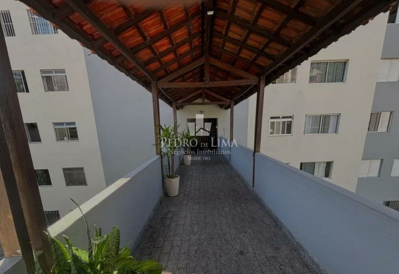 Apartamento 2 dormitórios e uma vaga.