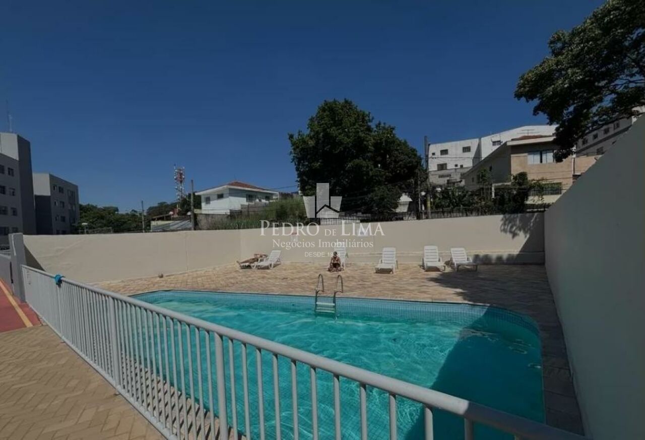 Apartamento 2 dormitórios e uma vaga.