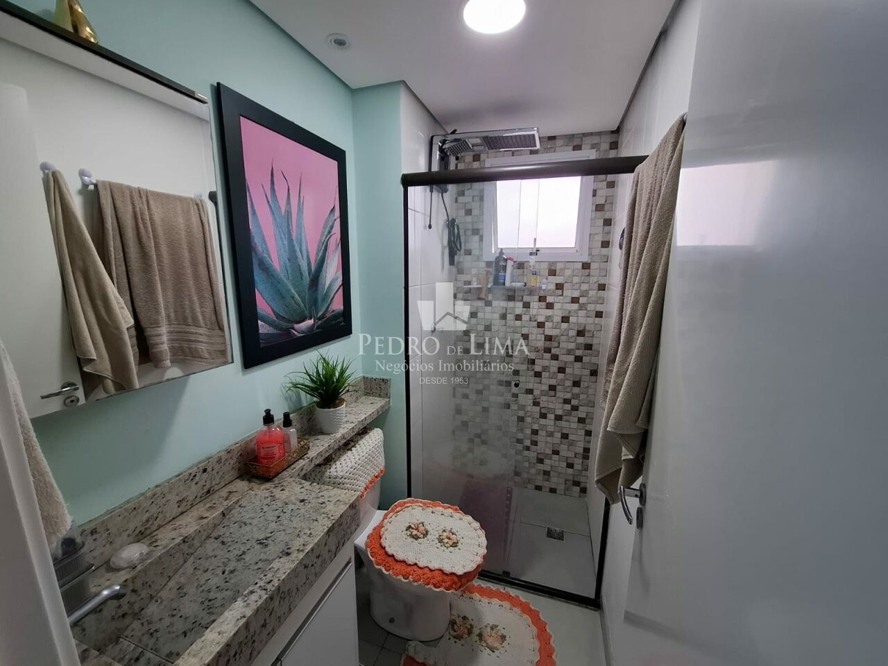 Apartamento ao lado da estação CPTM Dom Bosco, 47m², 2 quartos, varanda, 1 vaga.
