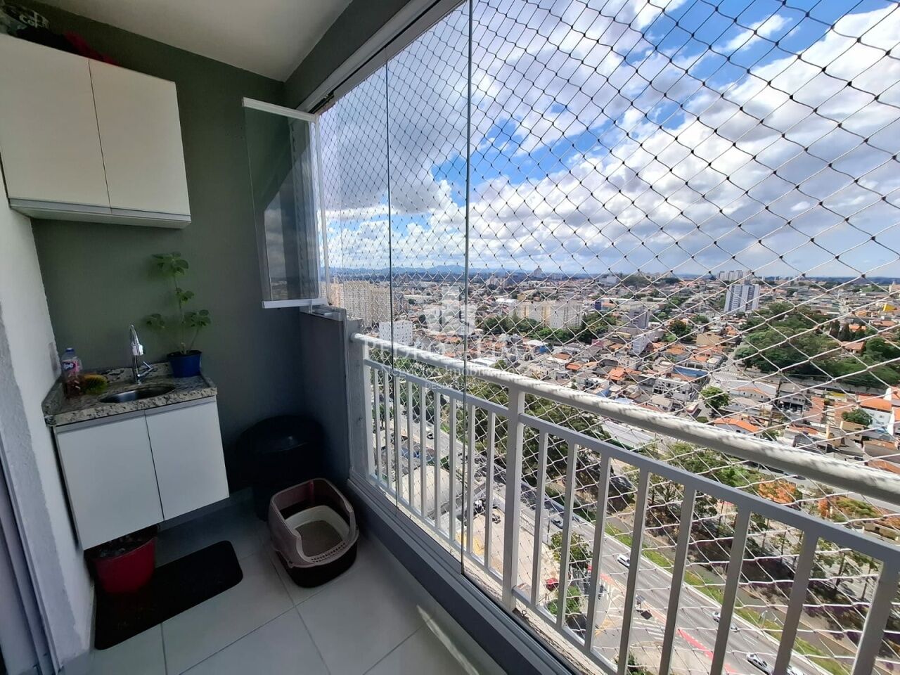 Apartamento ao lado da estação CPTM Dom Bosco, 47m², 2 quartos, varanda, 1 vaga.