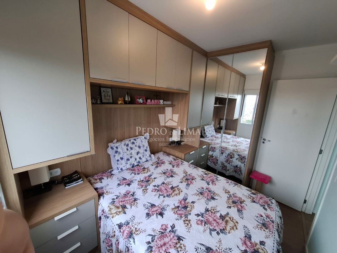 Apartamento ao lado da estação CPTM Dom Bosco, 47m², 2 quartos, varanda, 1 vaga.