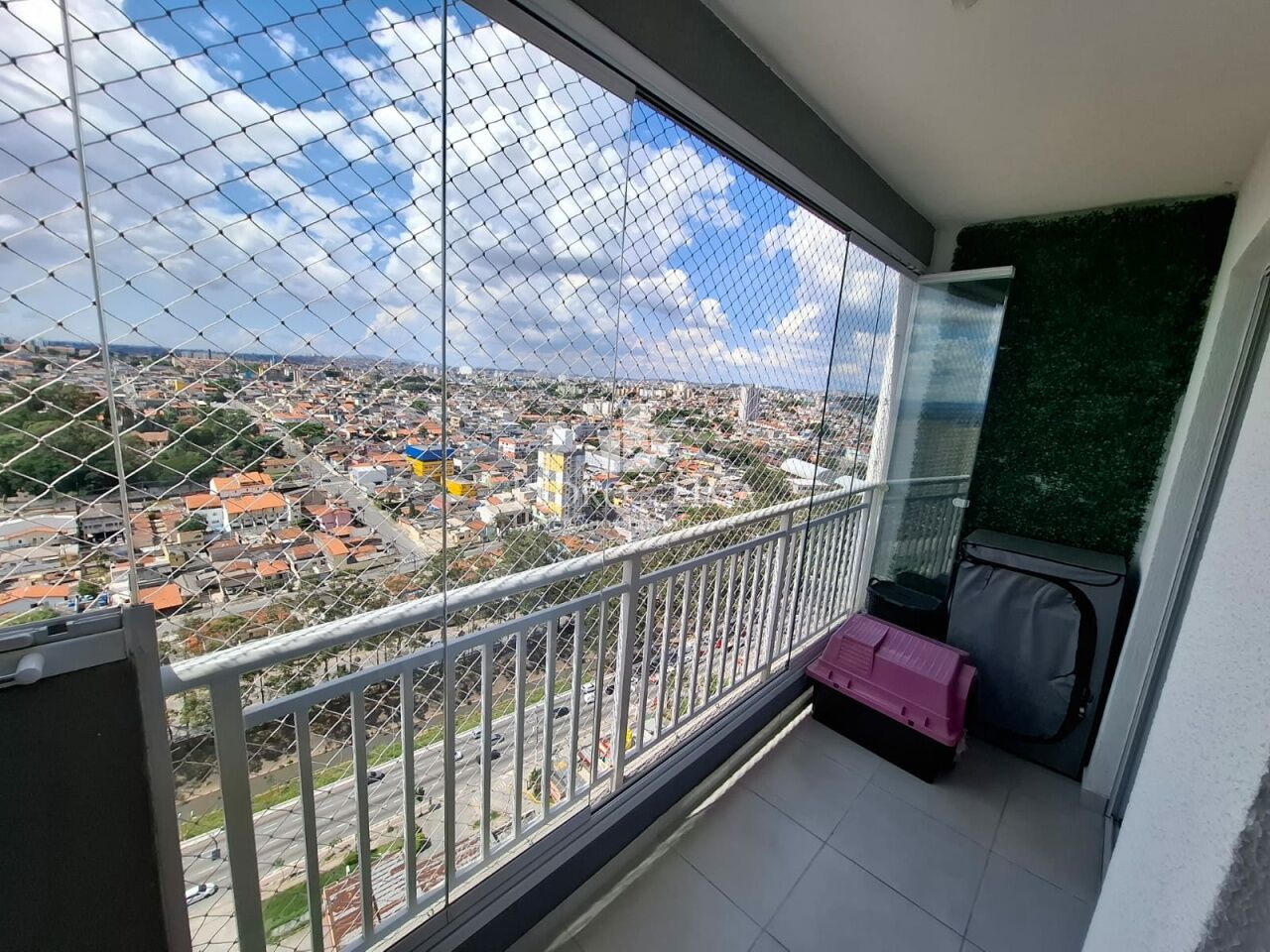 Apartamento ao lado da estação CPTM Dom Bosco, 47m², 2 quartos, varanda, 1 vaga.