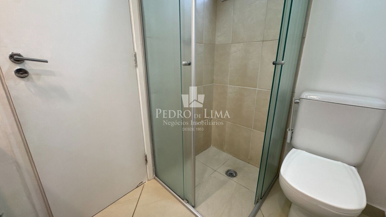 Apartamento 2 Dormitórios, 2 vagas no Anália Franco. Condomínio Agulhas Negras.