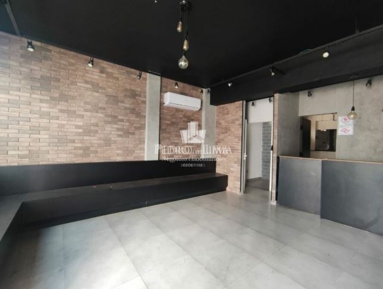 imagem do imovel Salão Comercial no Tatuapé com 163m2 com área de cozinha e depósito ref: TP30407