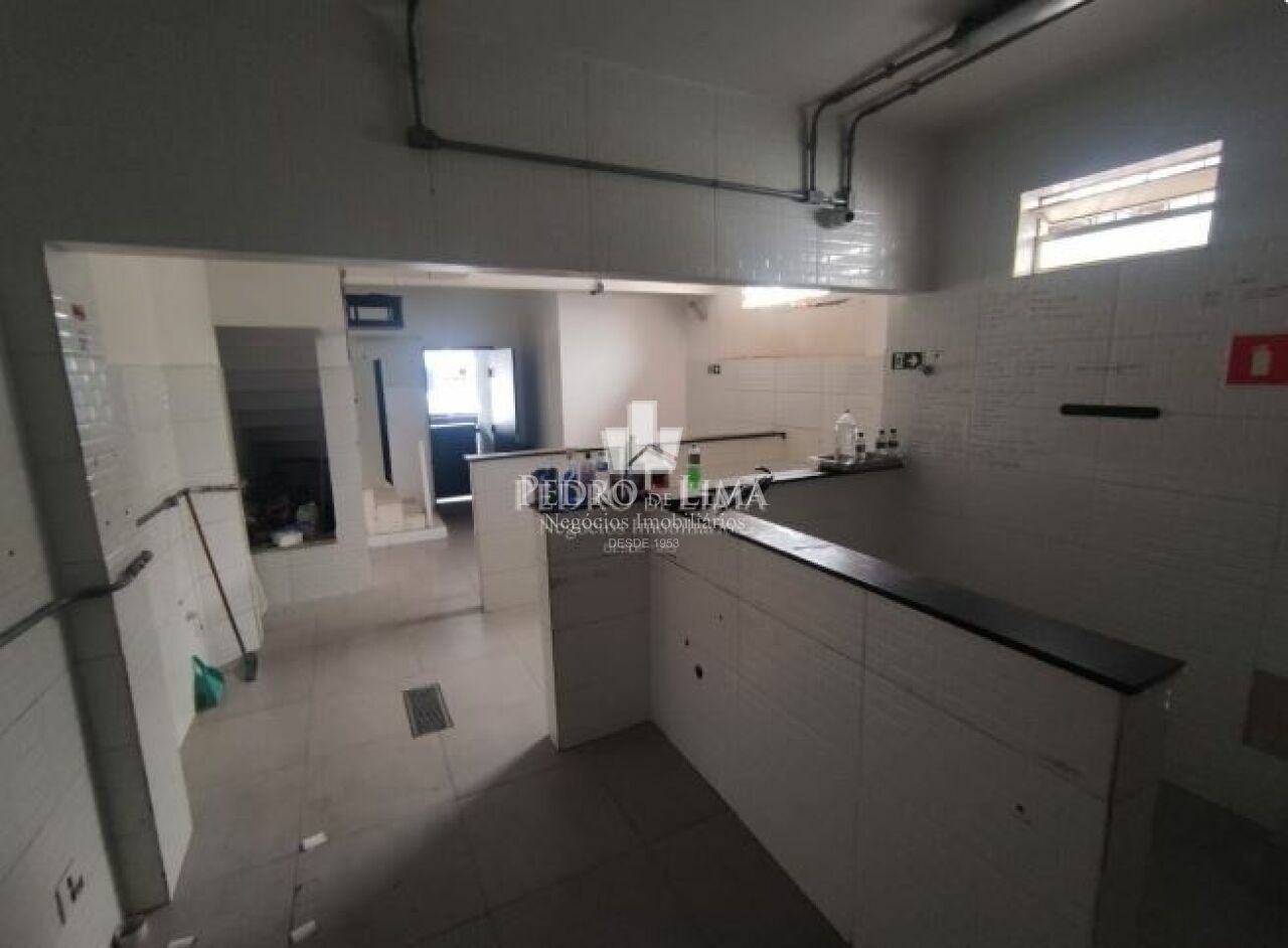 Salão Comercial no Tatuapé com 163m2 com área de cozinha e depósito