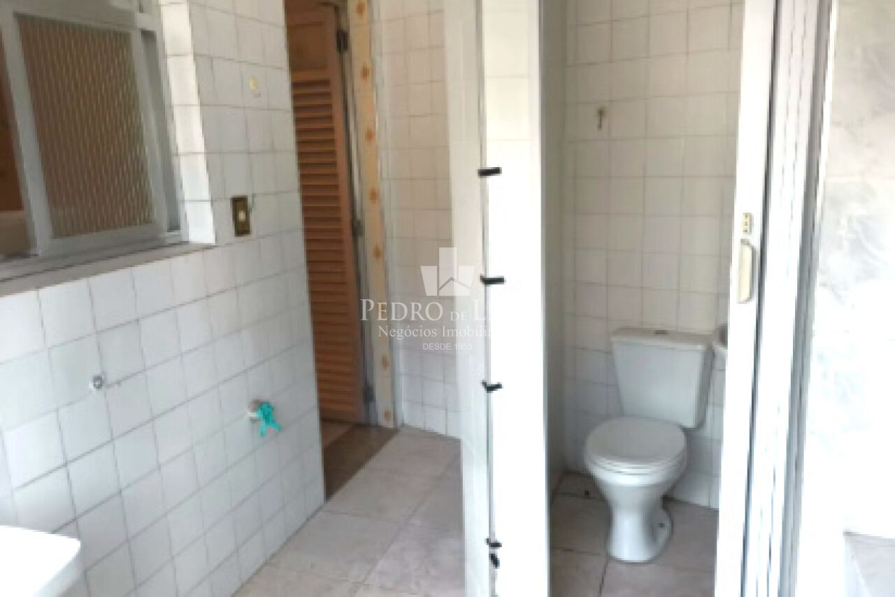 Casa de Vila 2 quartos, 2 banheiros 1 vaga de garagem
