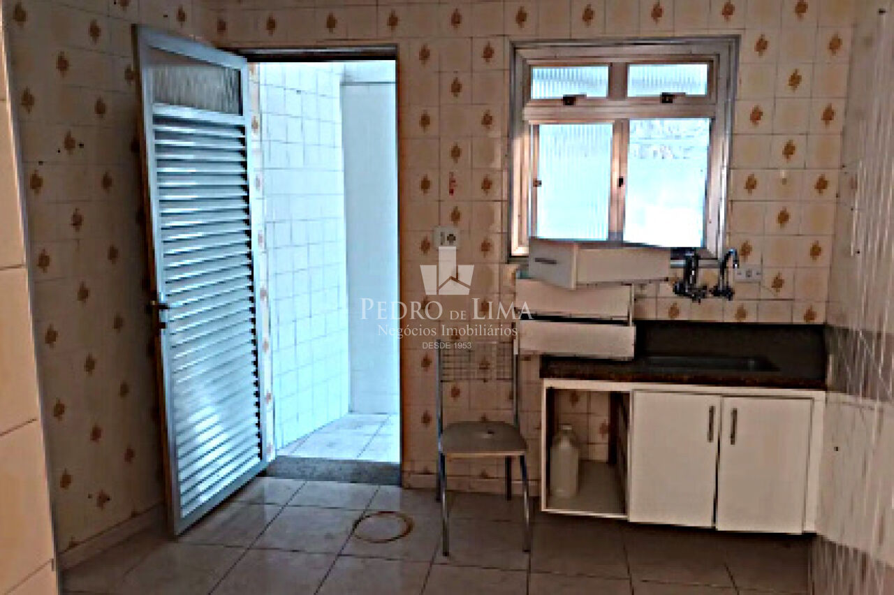 Casa de Vila 2 quartos, 2 banheiros 1 vaga de garagem