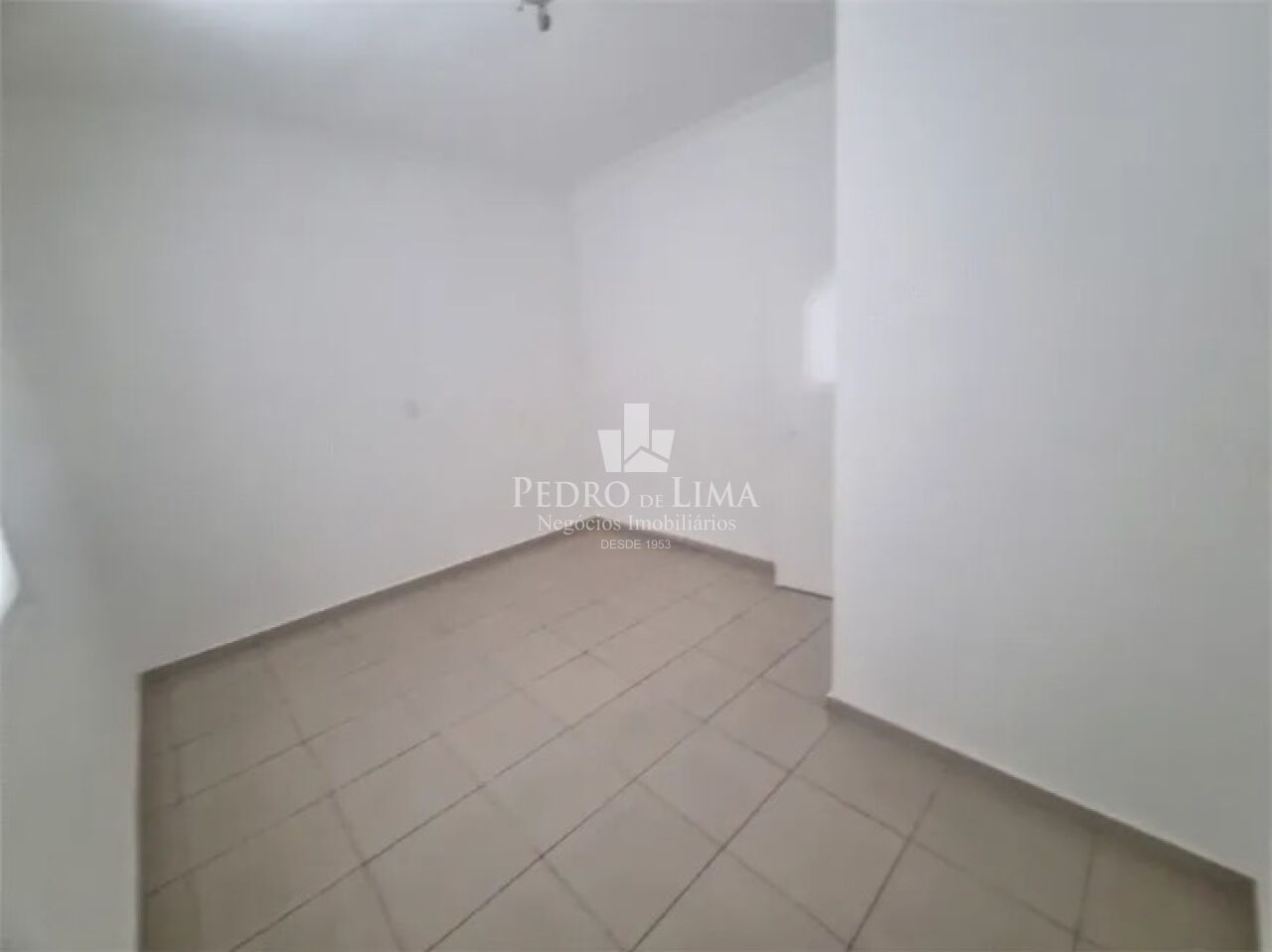 Sobrado 3 quartos,  118m², 2 vagas , Jd. Têxtil