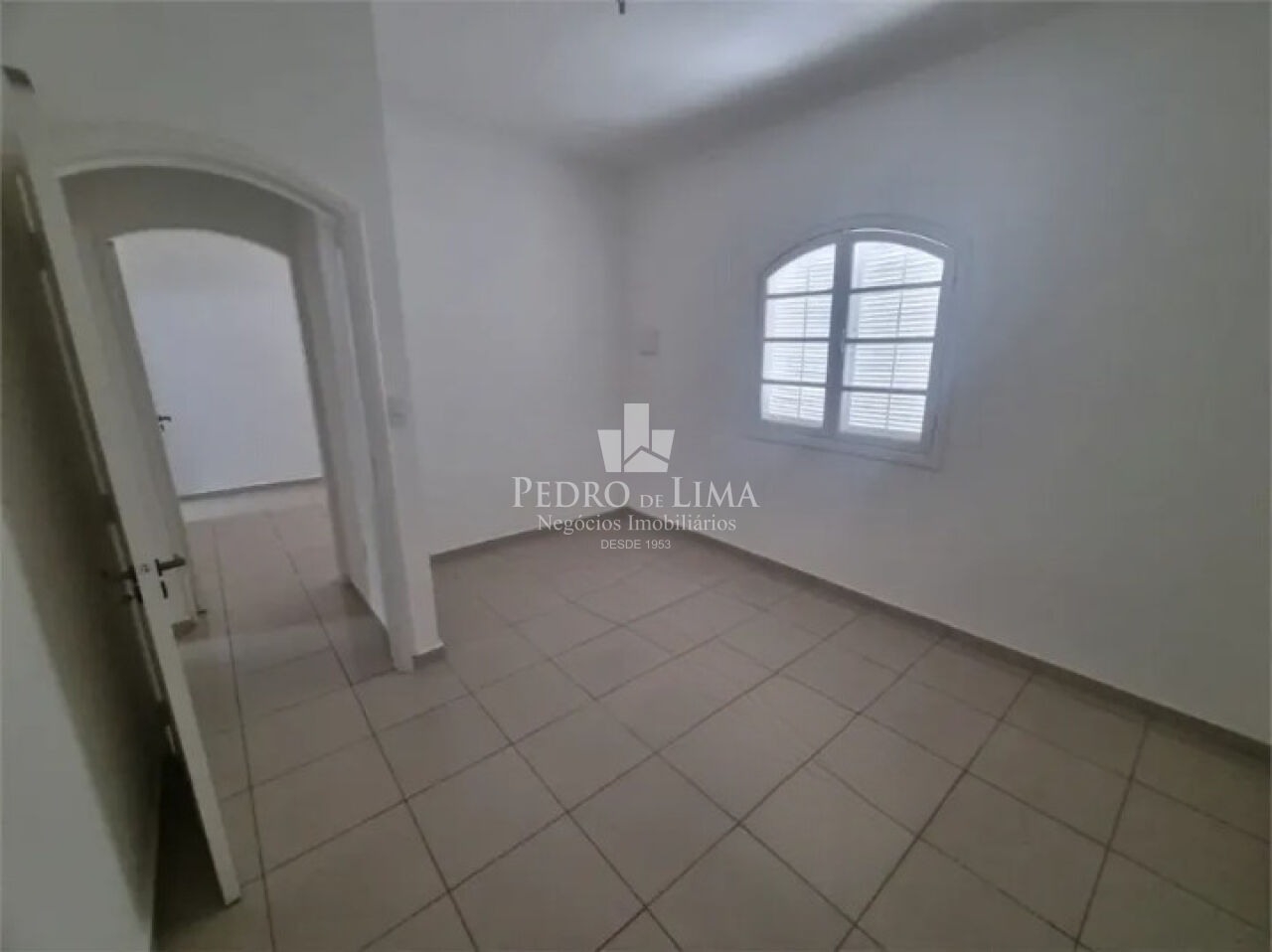Sobrado 3 quartos,  118m², 2 vagas , Jd. Têxtil