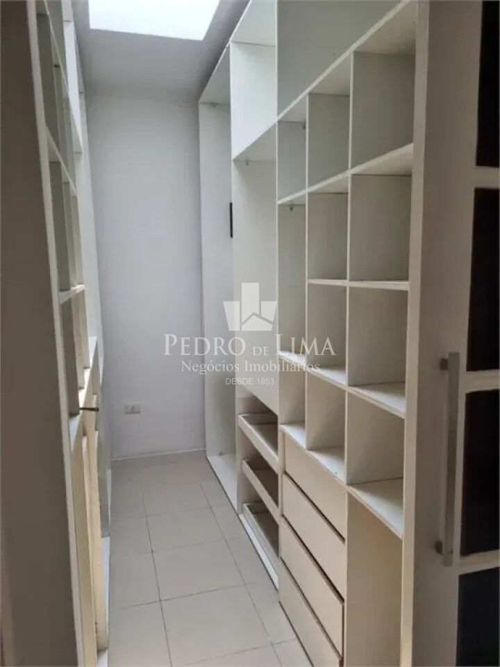 Sobrado 3 quartos,  118m², 2 vagas , Jd. Têxtil