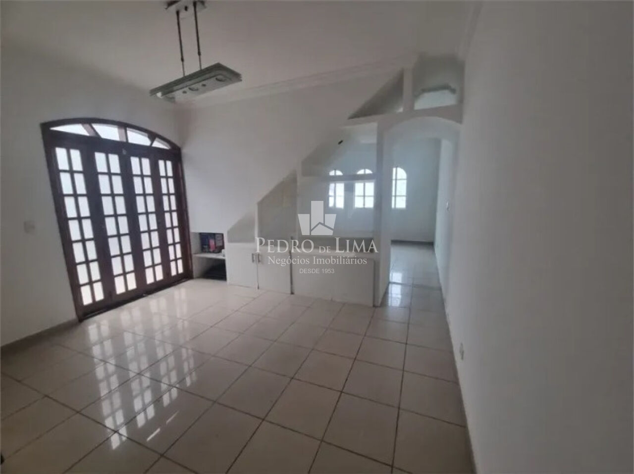 Sobrado 3 quartos,  118m², 2 vagas , Jd. Têxtil
