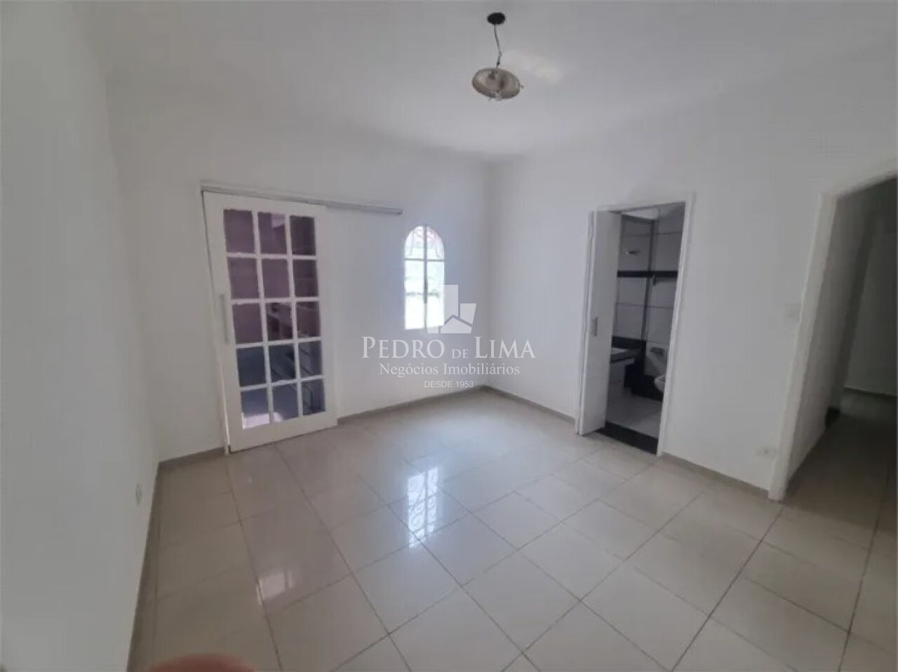 Sobrado 3 quartos,  118m², 2 vagas , Jd. Têxtil