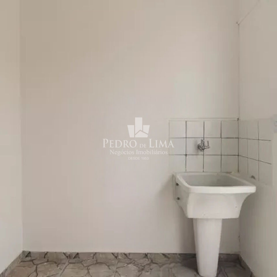 Sobrado 3 quartos,  118m², 2 vagas , Jd. Têxtil
